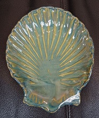 Click for larger view of Work ID #1658:
"Shell Dish" by Kaoli Granas